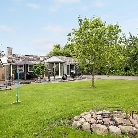 Awesome In W/ 3 Bedrooms
