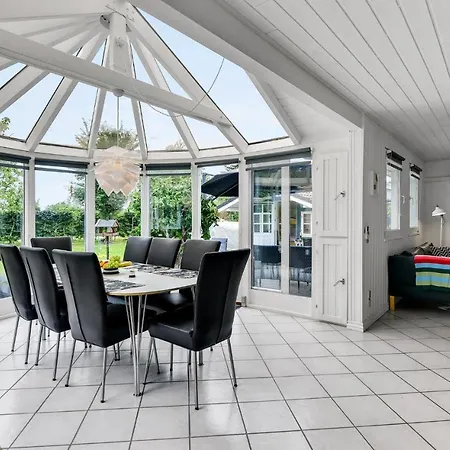 Awesome In W/ 3 Bedrooms