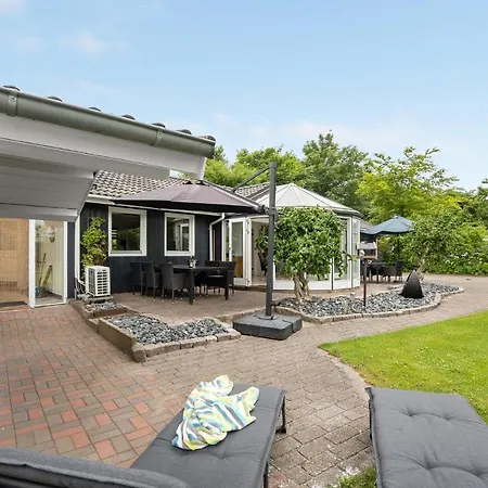Awesome In W/ 3 Bedrooms Tatil Evi
